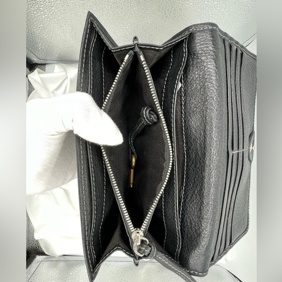 NEW ARRIVAL: CHLOE Paddington Black Leather Bifold Wallet - Picture 10 of 11